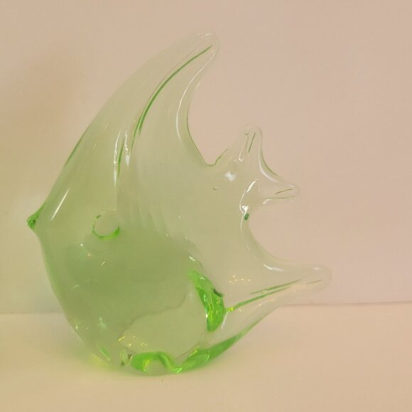 Vintage Green Glass Fish Figurines Set Of 2 Hand-Blown Art Deco Style Home Decor - Picture 3 of 6